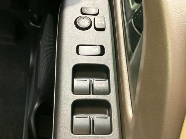 お車に合わせて無料保証以外にも、保証範囲、期間、距離を拡充させた有料保証もご用意しております！中古車の購入が初めてで不安・・・というお客様もご安心ください！