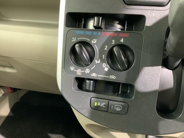 お車をお探しのお客様、ご購入までの流れや疑問点など一つ一つ丁寧にご説明させていただきます。　お客様にご納得頂ける一台を一緒にお探しいたしますので、当店へ是非どうぞ！