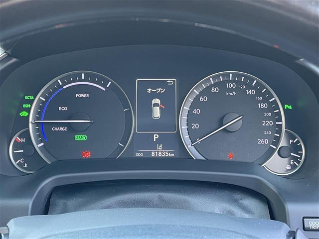 ODOメーターの表示値は81835kmです。店舗にて現車の確認もいただけますので、お電話で在庫のご確認の上是非ご来店くださいませ！！！