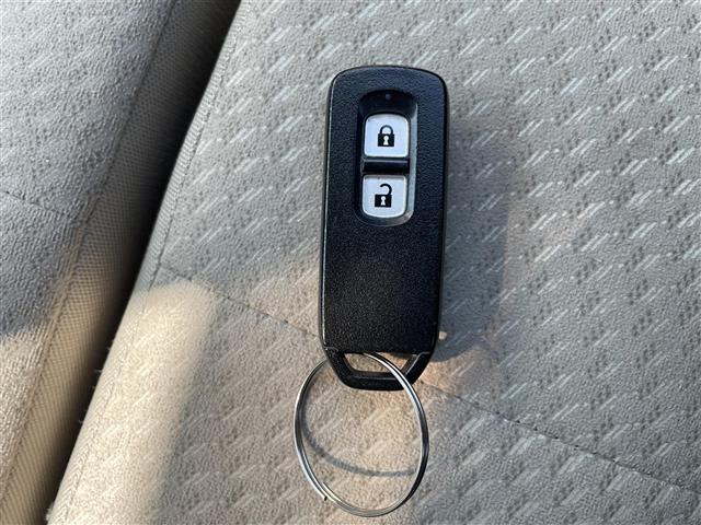 気になる車はすぐにお問い合わせください！画面右側の0066から始まる無料ダイヤルからお問い合わせ下さい！専門スタッフがお車のご質問にお答えいたします！