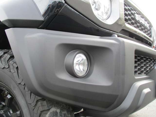 ご自宅まで無料で陸送納車いたします。一部地域は無料陸送の対象外ですが、陸送納車は全国対応可能ですのでお気軽にスタッフまでご相談ください。一部の離島など陸送できない地域もございます。