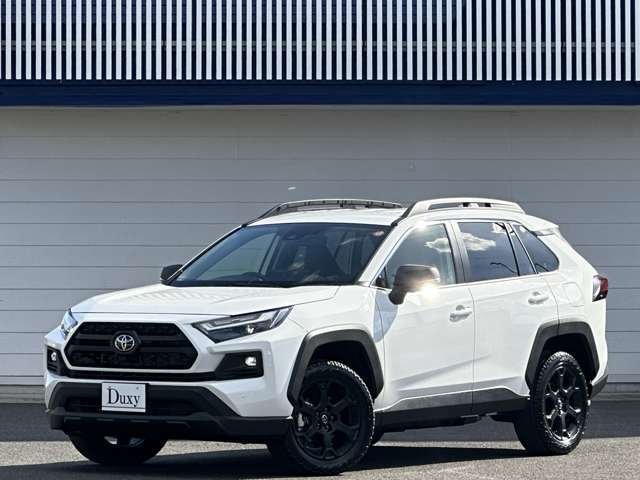 RAV4　ハイブリッド　オフロードパッケージII　ホワイト　10.5インチコネクティッドナビ　パノラミックビューモニター　ブラインドスポットモニター　デジタルインナミラー　ハンズフリーパワーバックドア