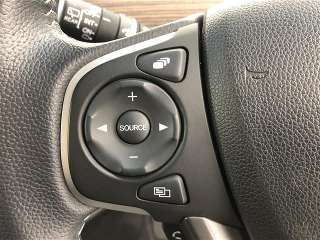 【運転席操作部】快適なドライブを楽しむための機能が装備されています！運転席から触れるので、使いやすいです！除菌プランいれていただくと、さらに清潔で安心していただけます！