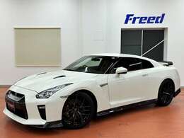 〇日産純正カーボンリアスポイラー〇ファッショナブルインテリア（タンカラー）○プライバシーガラス(リヤクォーター・リヤ）