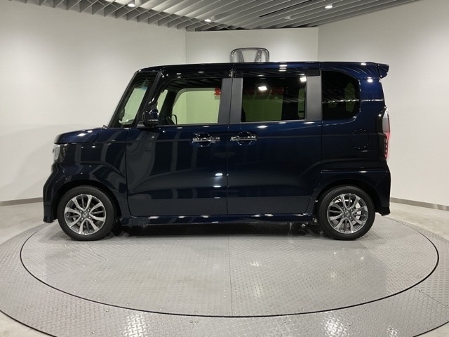 弊社は、車両本体価格に、整備代金が含まれております。納車時までにホンダの整備士がしっかりと点検整備をさせていただいておりますので、ご安心してお買い求めしていただけます。