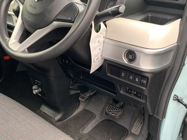 スタートボタン・両側パワースライドドア。