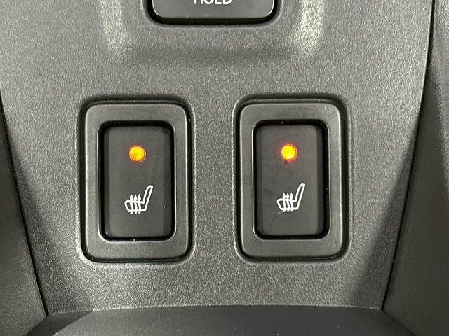 【シートヒーター】冬場はエアコンの温度設定を低めにでき、身体の芯からポカポカになります。