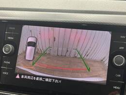 「フルカラーバックモニター」を装備で駐車が苦手な方でも安心です。