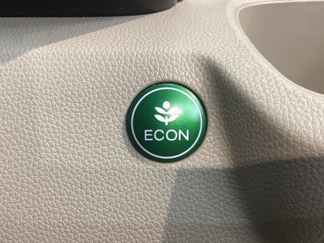 エコモードスイッチで省エネ運転も出来ます。