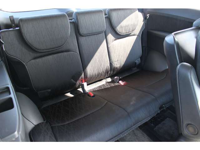 全国対応2年保証付　車検整備付　衝突軽減ブレーキ　ナビTV　バックモニター　両側パワースライドドア　ハーフレザー　オットマン　パワーシート　Bluetooth接続　純正アルミホイール　ETC　スマートキー