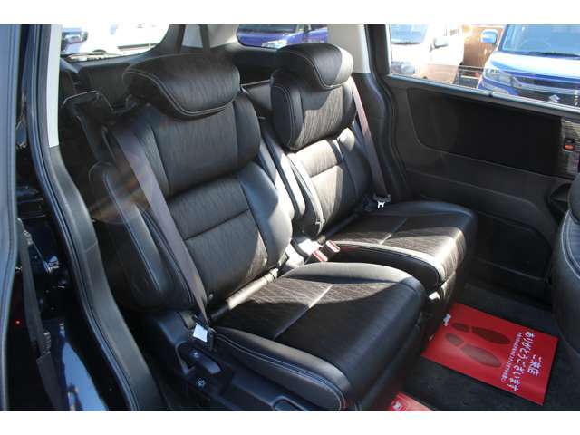 全国対応2年保証付　車検整備付　衝突軽減ブレーキ　ナビTV　バックモニター　両側パワースライドドア　ハーフレザー　オットマン　パワーシート　Bluetooth接続　純正アルミホイール　ETC　スマートキー