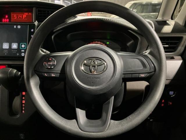 WECARSの展示場では実際に見て、触ってお車をお選びいただけます！知識の豊富な営業スタッフが様々なカーライフをご提案いたします！