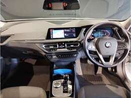 ☆センターパネルを運転席側に僅かに傾けたBMW独特のインパネ☆【駆け抜ける歓び】はここからもスタートしております☆