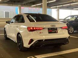 北海道から沖縄まで、全国陸送も承っております。遠方納車の手続きや費用等、スタッフまでお気軽にお問合せください。世界に一台のおクルマを貴方のご自宅へ