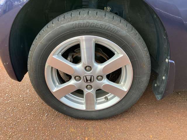 【ご質問大歓迎！】現車を前にして、スタッフがお車の状態をお話しします！何でも構いません、お気軽にお問い合わせくださいね♪