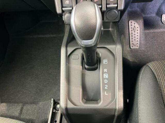 お車に合わせて無料保証以外にも、保証範囲、期間、距離を拡充させた有料保証もご用意しております！中古車の購入が初めてで不安・・・というお客様もご安心ください！