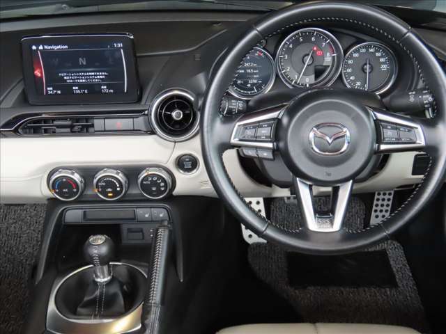 当社は全国登録＆納車が可能です！兵庫県以外の方もい気軽にお問合せください！※県外登録費用が別途かかります。金額に関しては当店スタッフへお問合せください。