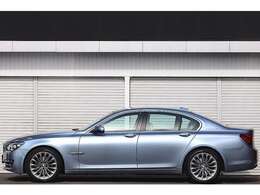 ハイブリッド専用装備 専用エンジン