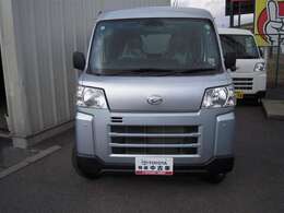 令和4年式ダイハツ　ハイゼットカーゴ　DX　4WDです。
