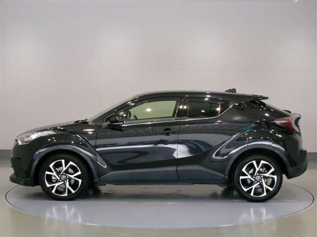 当社U-Carをご覧頂き、ありがとうございます。じっくりとお選びください。※商談・納車時にご来店頂ける方は埼玉・栃木・茨城・新潟・長野の方へ