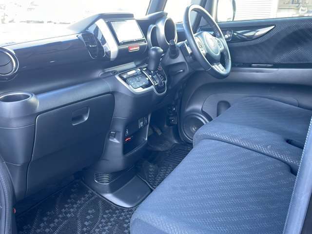 下取り車両のご相談も、もちろんおまかせください！買取実績No，1のガリバーだからこそできる高価買取をお試しください！