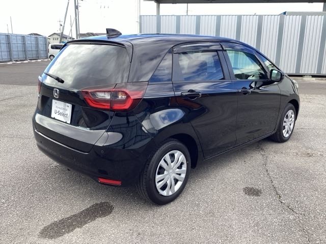 自動車保険・JAFも取り扱っております。また、お客様のご希望で保証延長（有償・一部の車種では取り扱いできません）もご準備しております