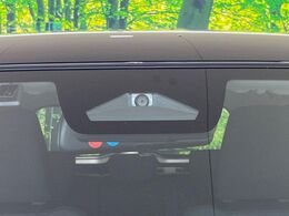 【スズキ　セーフティサポート】走行中に前方の車両等を認識し、衝突しそうな時は警報とブレーキで衝突回避と被害軽減をアシスト。より安全にドライブをお楽しみいただけます。