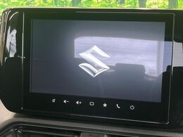 【ディスプレイオーディオ】お持ちのスマホやMP3プレイヤーとの無線接続で音楽再生が可能！コードで繋ぐわずらわしさも無く、手軽にお気に入りの音楽を楽しめます。
