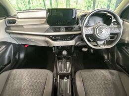 グループ総在庫数約30，000台！！全国の系列店からメーカー・車種問わずご紹介出来るので、あなたにピッタリのお車が見つかるはずです♪まずはお問い合わせ下さい☆