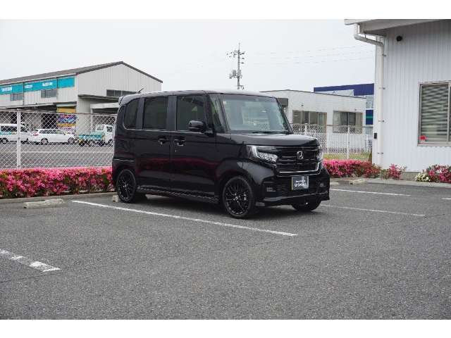 ディーラーの車が高いというイメージをお持ちのお客様、必見ですよ！諸費用が明確で安いので、是非、総額でご検討ください！