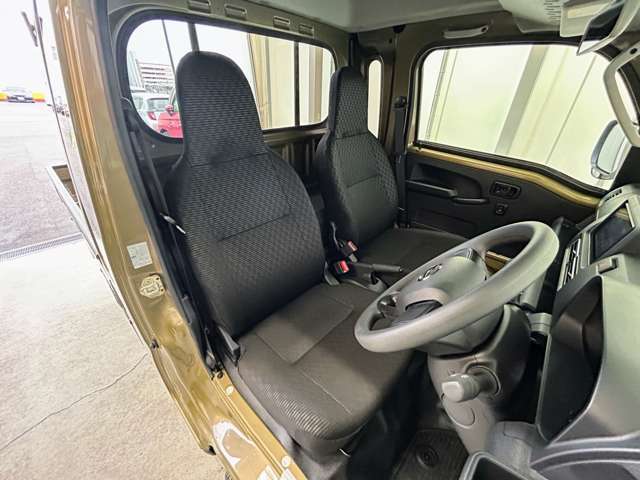 店に来たばかりで、掲載されていない販売車両もございます。ぜひ一度足を運んでください！