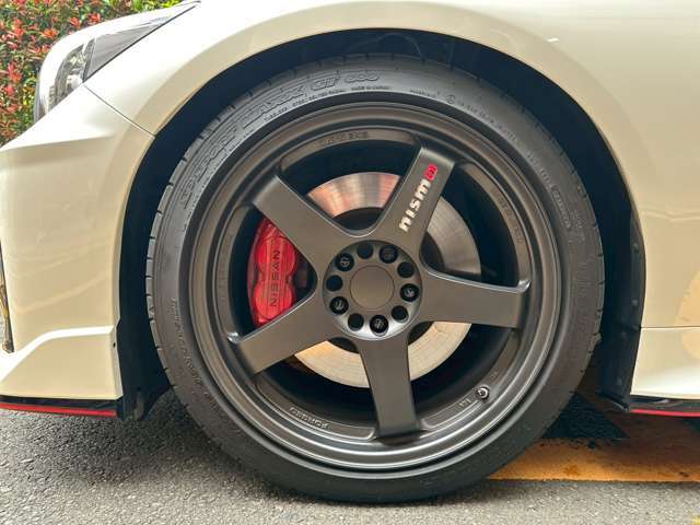 車高も思いのままに変更頂けます。
