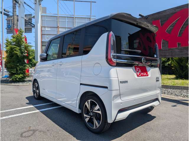 ★納車前点検整備★ご納車前に点検整備を実施させて頂きます！エンジンオイルやオイルエレメントをはじめ、劣化が見られる部品につきましても新品交換後のお渡しとなりますので、安心してお乗り頂けます♪