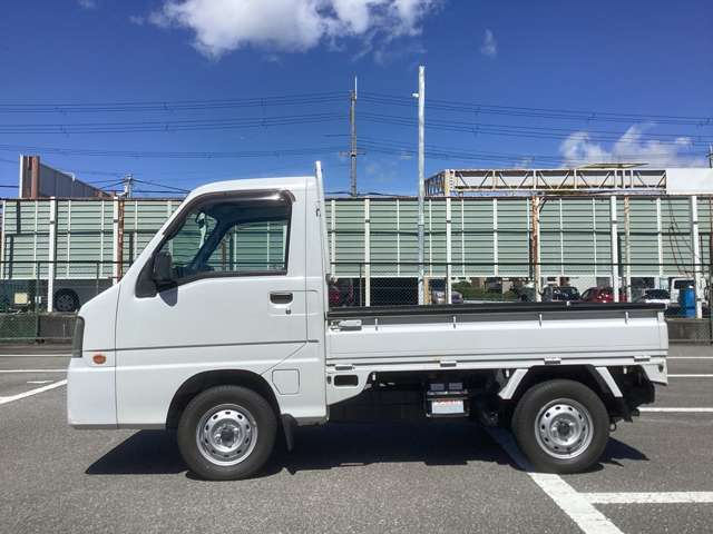 お車でお越しの方はナビの電話番号検索で「0789826611」とご入力ください。JA-SSガソリンスタンドのとなりが当店です。もしわからない場合はお気軽にご連絡くださいませ。