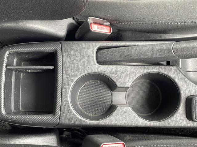 せっかく見つけたお気に入りの1台を遠いからとあきらめてほしくない！遠方でも陸送納車承れます。