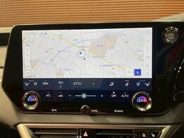 【純正ナビ】一体感のあるナビは、高級感ある車内を演出してくれます。Bluetooth再生などオーディオ機能も充実しておりますので、運転もより楽しめます♪