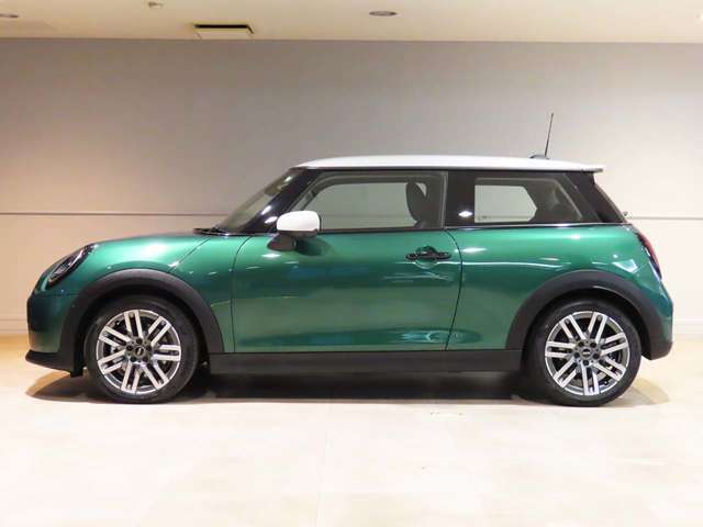 MINIオーナーのために設計されたオリジナルのMINI自動車保険がございます。車のことは全ておまかせください。