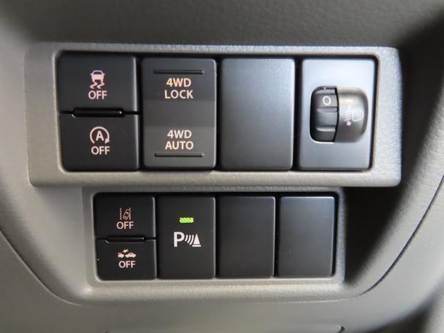【コーナーセンサー】駐車時など障害物をセンサーが察知しアラームで教えてくれます！あると便利な装備です☆