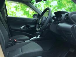 「この車の写真をもっと見たい」「状態が気になる」「この装備はついている？」どんな小さな疑問でもお気軽にお問い合わせください！