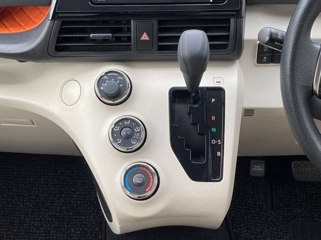 西日本自動車のココが安心！！その6当社でご購入頂いた車両には全車6ヶ月または6000Km（販売価格により保証期間は異なります）整備保証を付けさせていただいております。