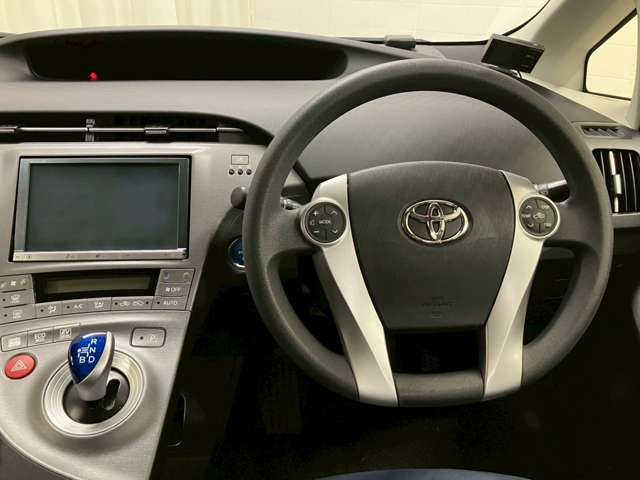 ガラス＆タイヤ保証！突然おきる身近なトラブルに備えた保証【タイヤ保証・ガラス保証】です。【無料通話0078-6003-346608】