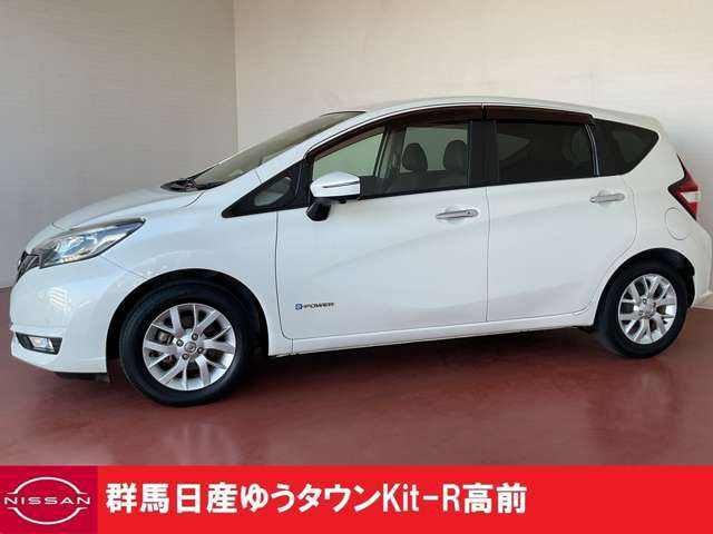 ドアバイザー付の車両です