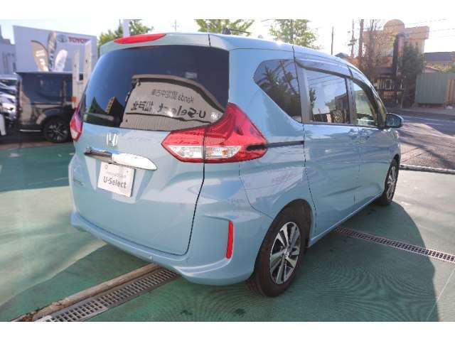 自社整備工場にてHonda車に精通したメカニックが徹底した納車整備を実施し、消耗した部品等は交換し記録簿に記載しますので安心してご使用いただけます。もちろん追加料金は頂きません◎