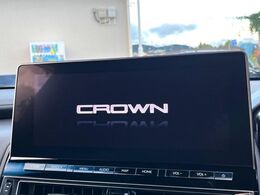 【12.3インチワイドナビ】高級感とインパクトのある大型ワイドナビを装備。各種オーディオ操作はもちろん、横長ワイド画面でのマップ2分割表示など、利便性も高いナビです♪