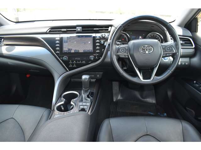 HP［www.flex-a.com］の在庫車情報から内外装の動画がご覧いただけます。
