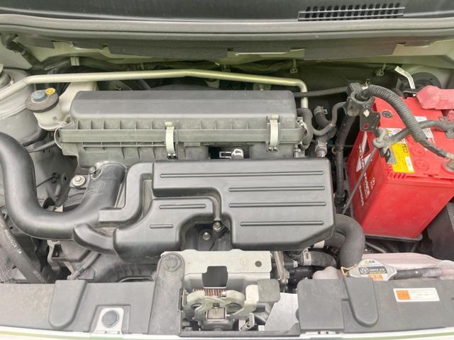親切・丁寧な専門メカニックスタッフが応対！・車検・点検整備・事故等の修理などアフターサービスも安心。お車のカスタマイズもネクステージのサービススタッフまでご相談ください！