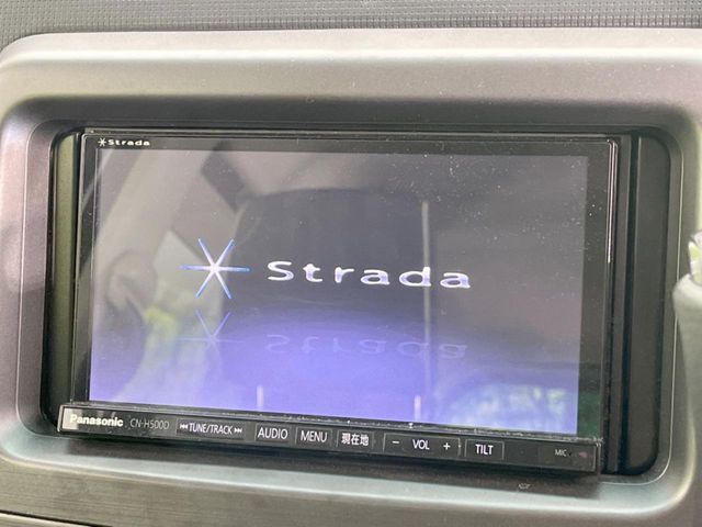 【ナビゲーション】使いやすいナビで目的地までしっかり案内してくれます。各種オーディオ再生機能も充実しており、お車の運転がさらに楽しくなります！！