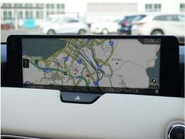 【ナビ】ナビ付いてます。初めての旅先やドライブでも安心して目的地まで案内してくれます。お近くの島根マツダまでお越しください。