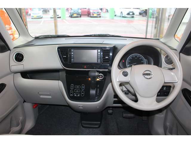 ☆板金工場併設☆弊社では指定工場と併せて板金工場も併設しております。保険を使った修理も大歓迎です！