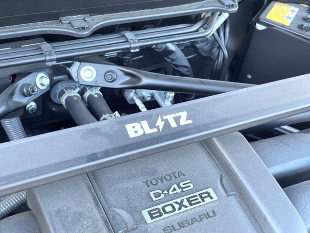 【タワーバー】お車の剛性を高めるタワーバーを装備。よりスムーズなコーナリング走行が可能となり、走りも楽しめます。